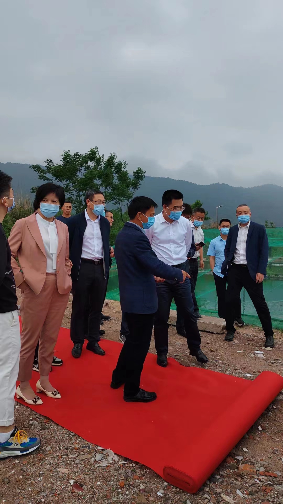 金華市副市長(zhǎng)、人大主任  東陽(yáng)市市長(zhǎng)  東陽(yáng)市農(nóng)村農(nóng)業(yè)局局長(zhǎng)等一行